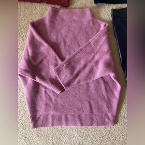 The Reset - R Label funnel neck sweater in pink, size xs